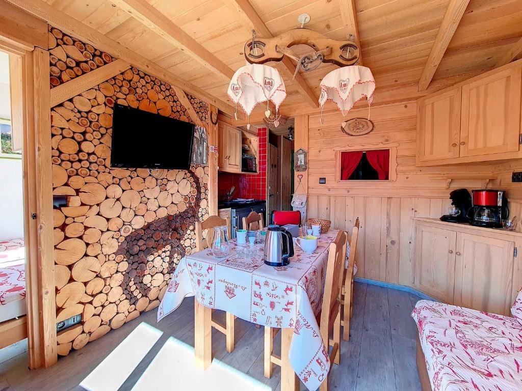 Charmant 2 pièces avec balcon Ouest, proche des pistes - FR-1-344-865 - 1