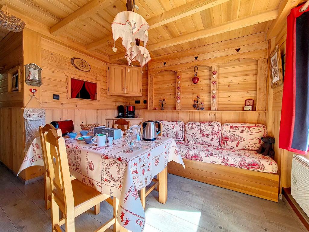 Charmant 2 pièces avec balcon Ouest, proche des pistes - FR-1-344-865 - 3