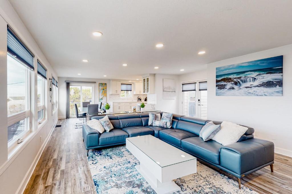 Loki's Kingdom, Rockaway Beach