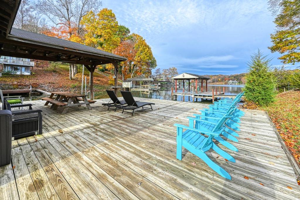 Yellow Fellow, Moneta