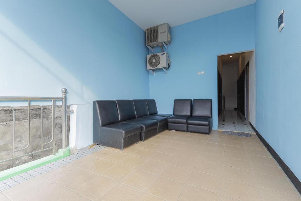 RedDoorz near Mayapada Hospital Surabaya RedDoorz near Mayapada Hospital Surabaya