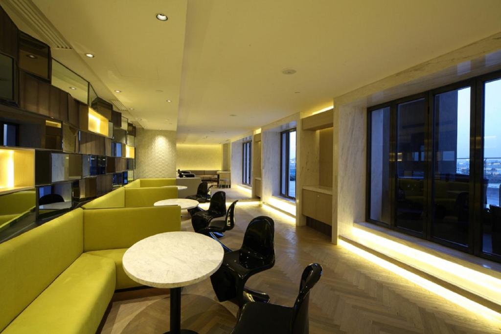 Bar/lounge