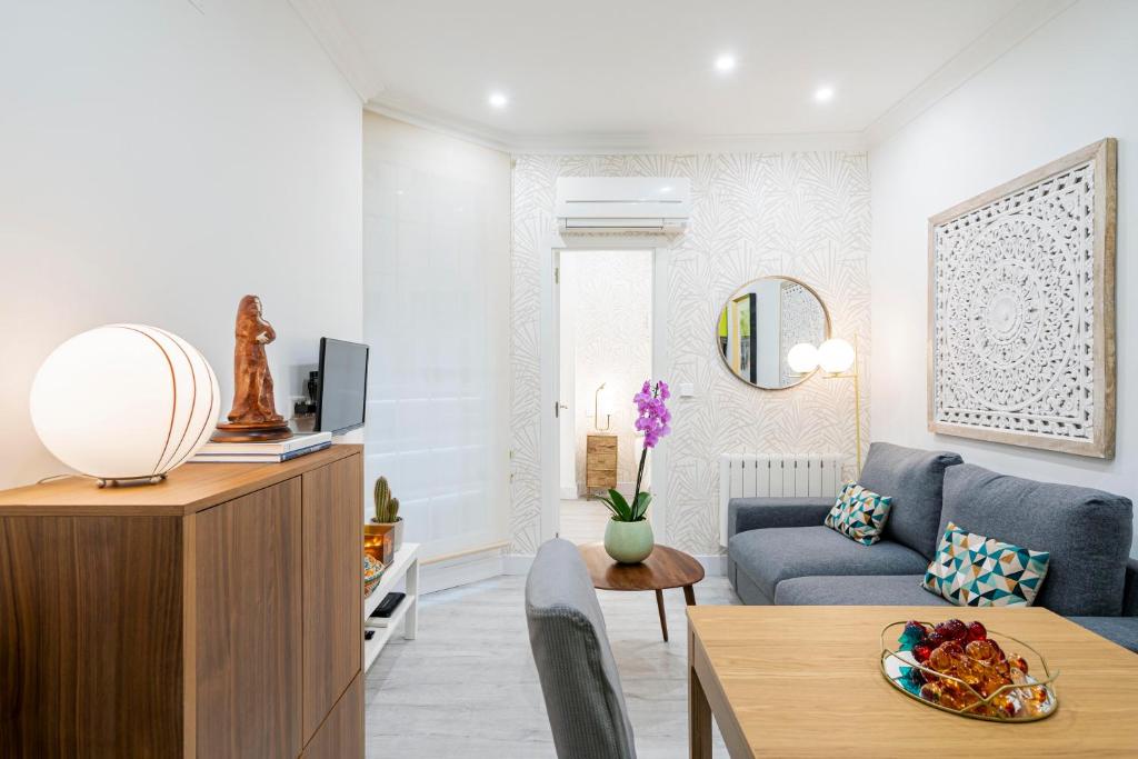 For You Rentals Glorieta de Bilbao apartment TEMPORAL EGU42 - 2