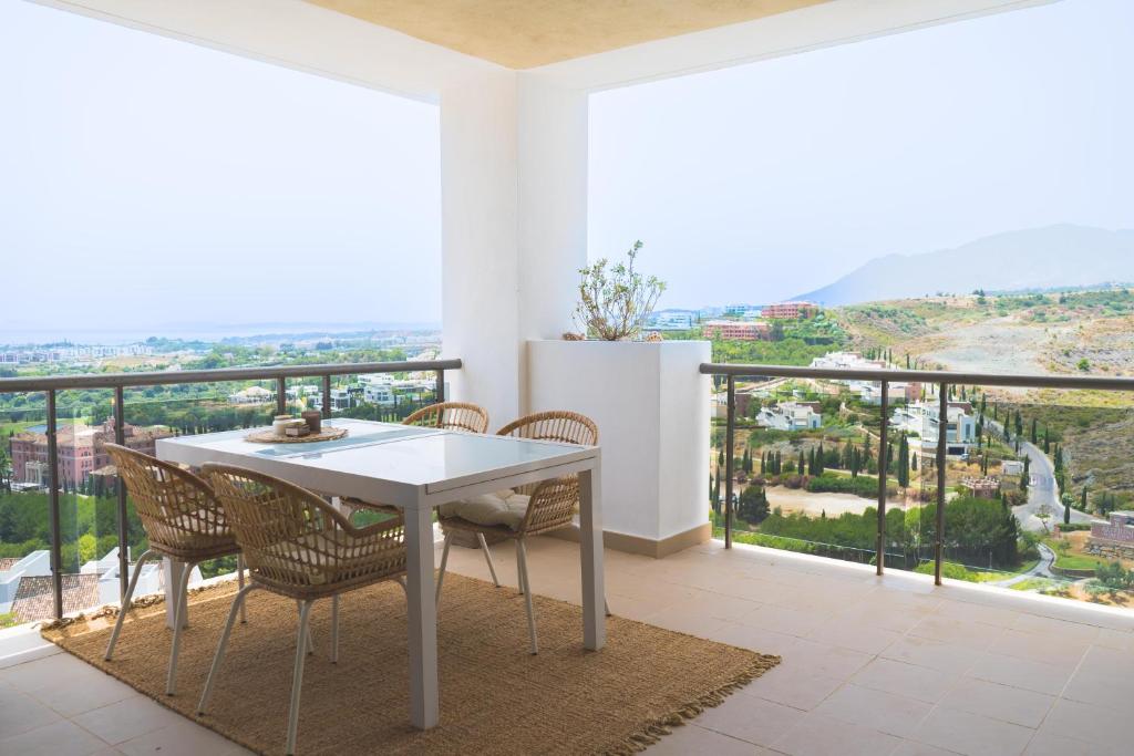 Acosta 1 by Asola Property - 2