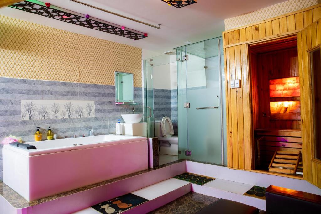 LUXURY HOTEL HAU GIANG