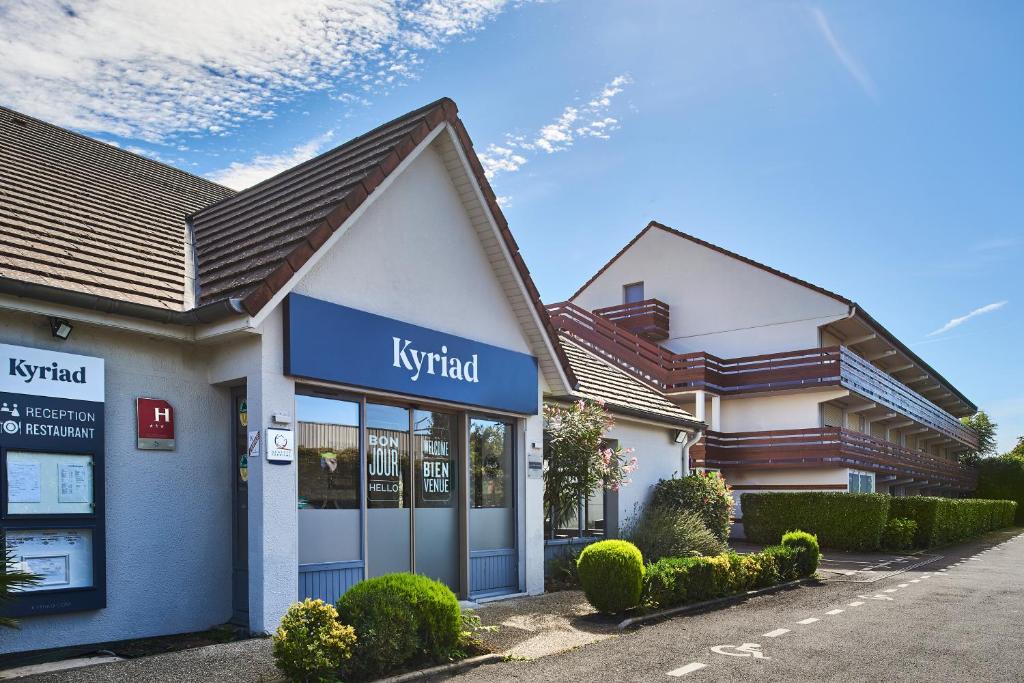 Kyriad Brie Comte Robert photo