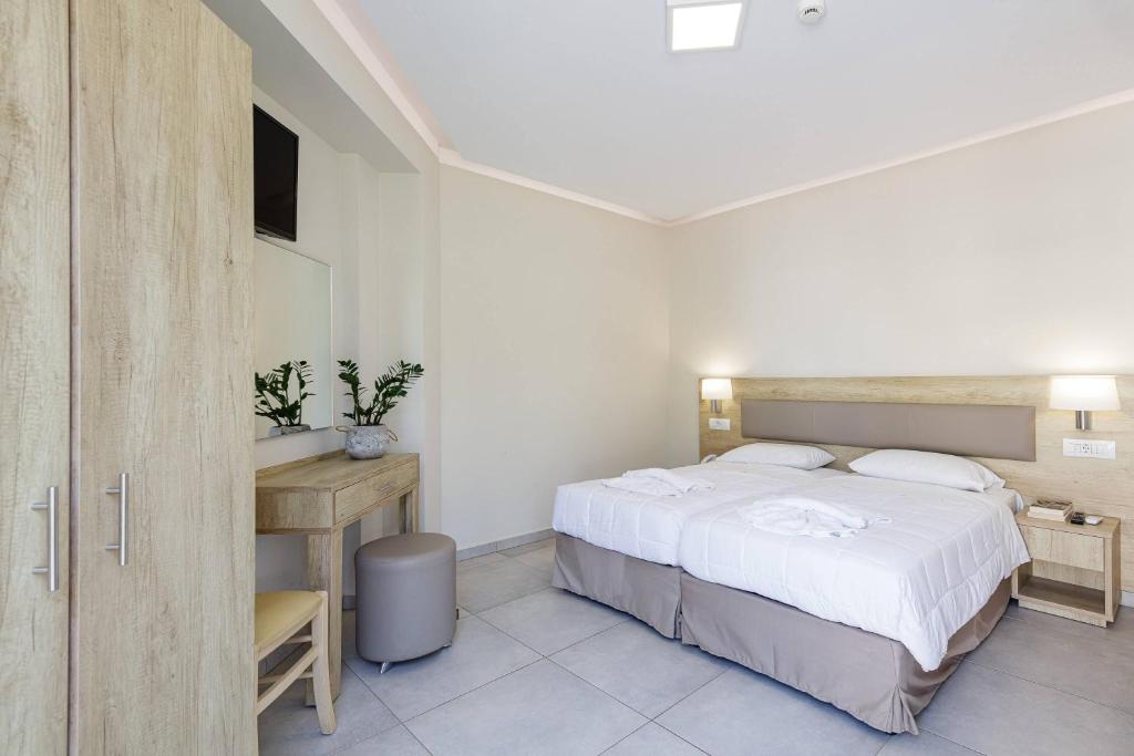 Theo Star Beach Hotel photo