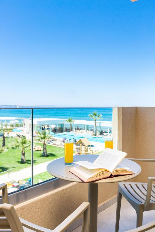 Balcony/terrace, Theo Star Beach Hotel in Crete Island