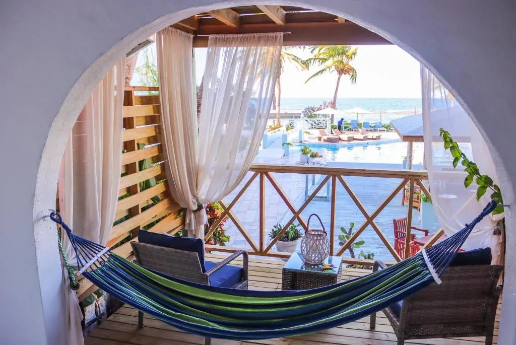 Ocean Point Beach Resort & Spa Adults Only, hotel in Saint Johnʼs