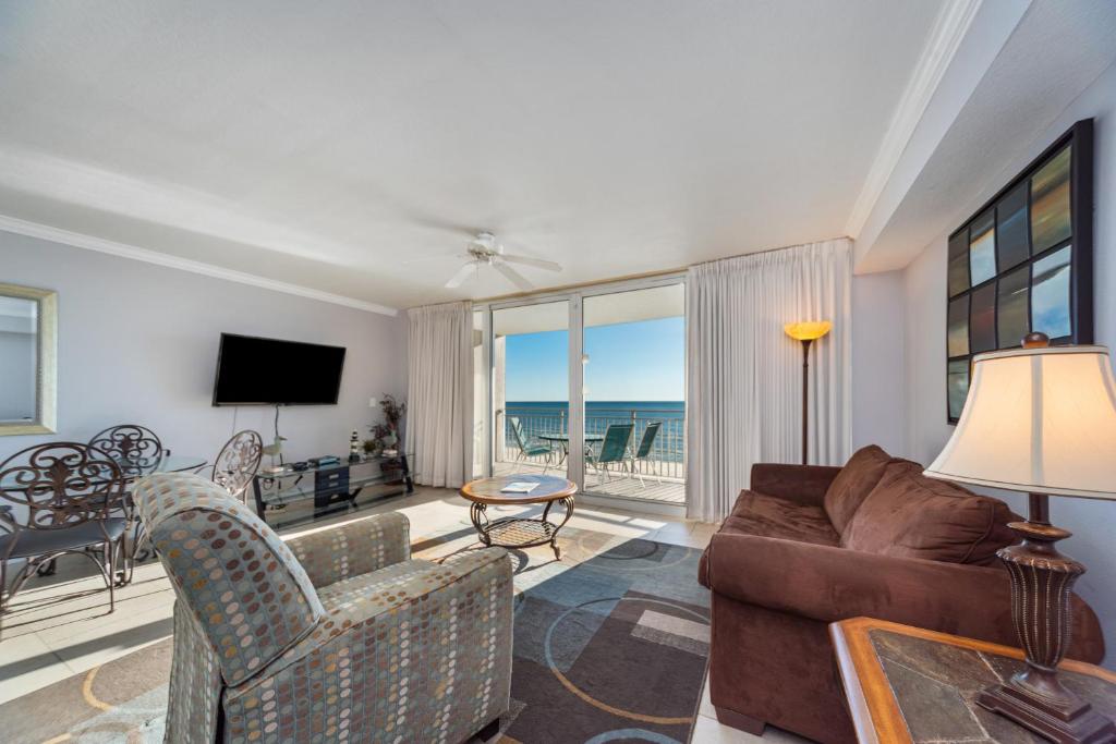 Emerald Beach Resort by Resort Collection