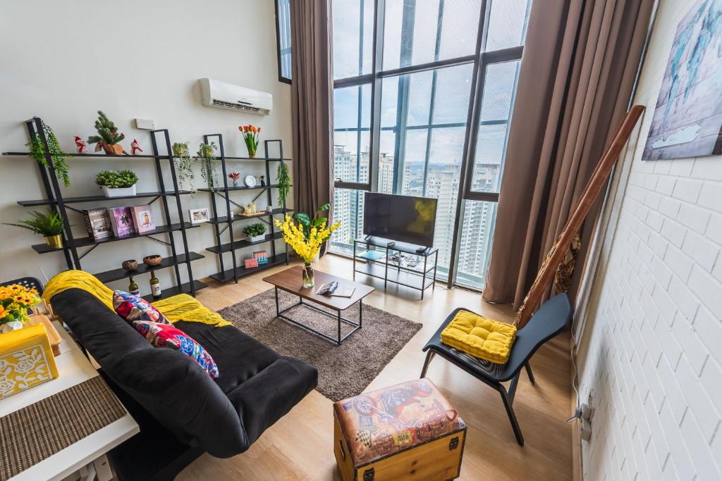 Duplex SOHO1 6pax near IKEA/Curve@Empire Damansara photo