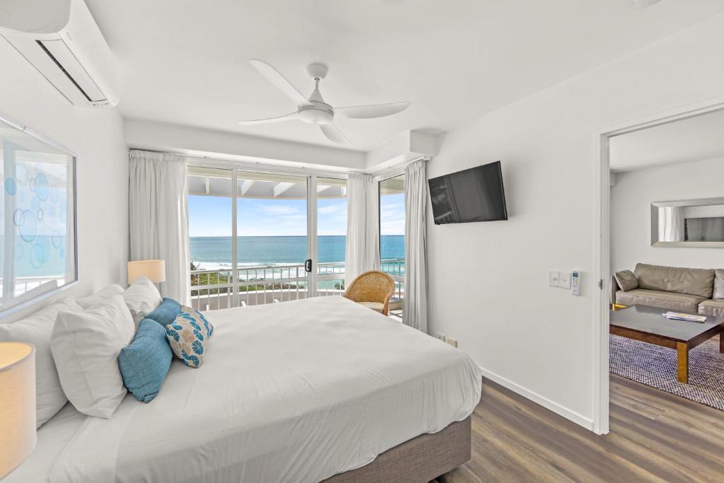 La Mer Sunshine Beachfront photo