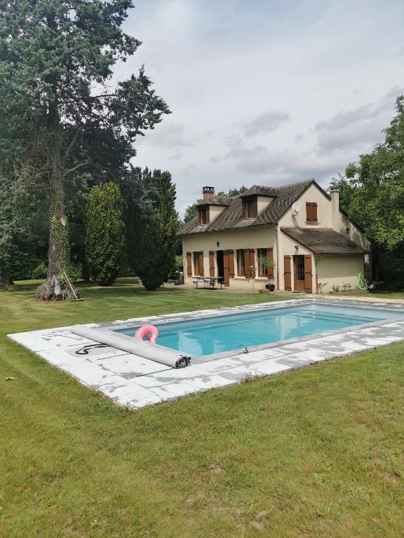 La bruère maison de 8 personnes piscine privée chauffée