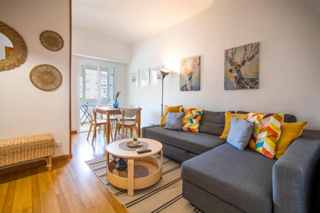 51FLO4-Well located apartment in Sant Antoni — Hotel in Barcelona