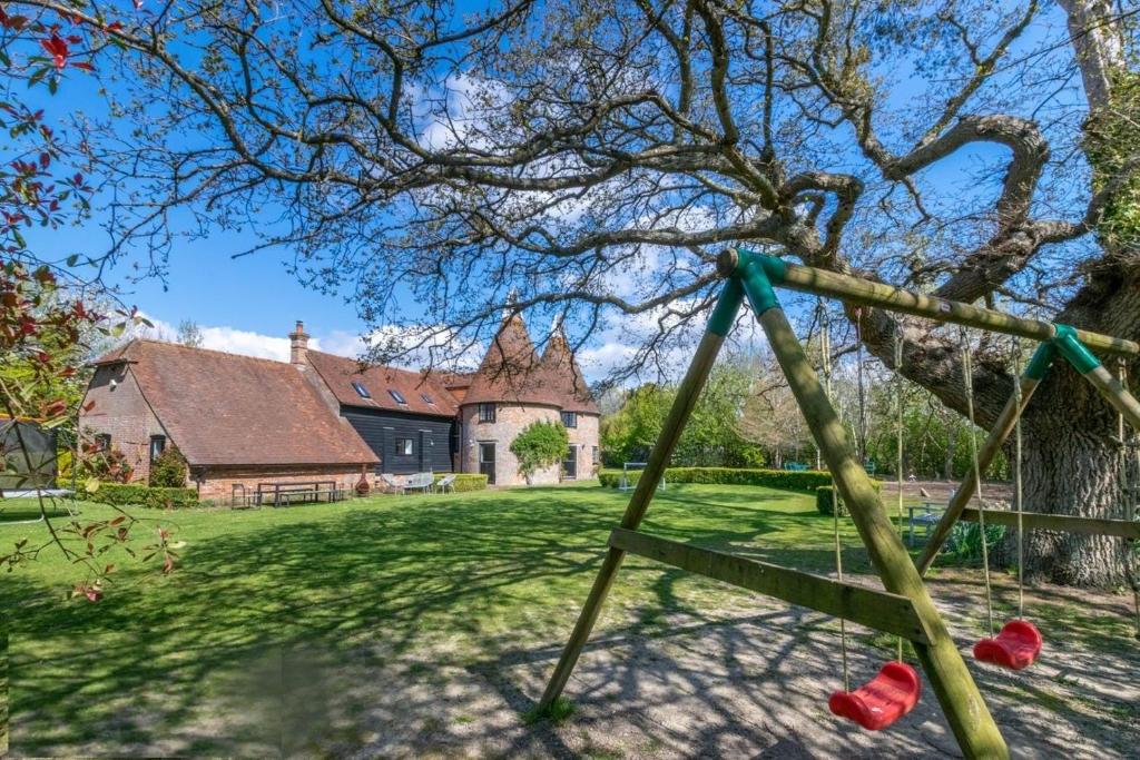 Court Lodge Oast, Heathfield photo 7
