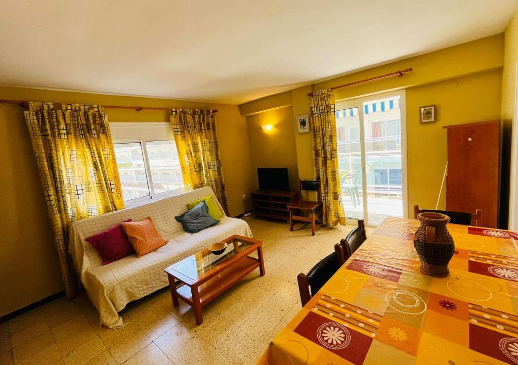 Apartamento Alaska acogedor y a 100metros de la playa - 1