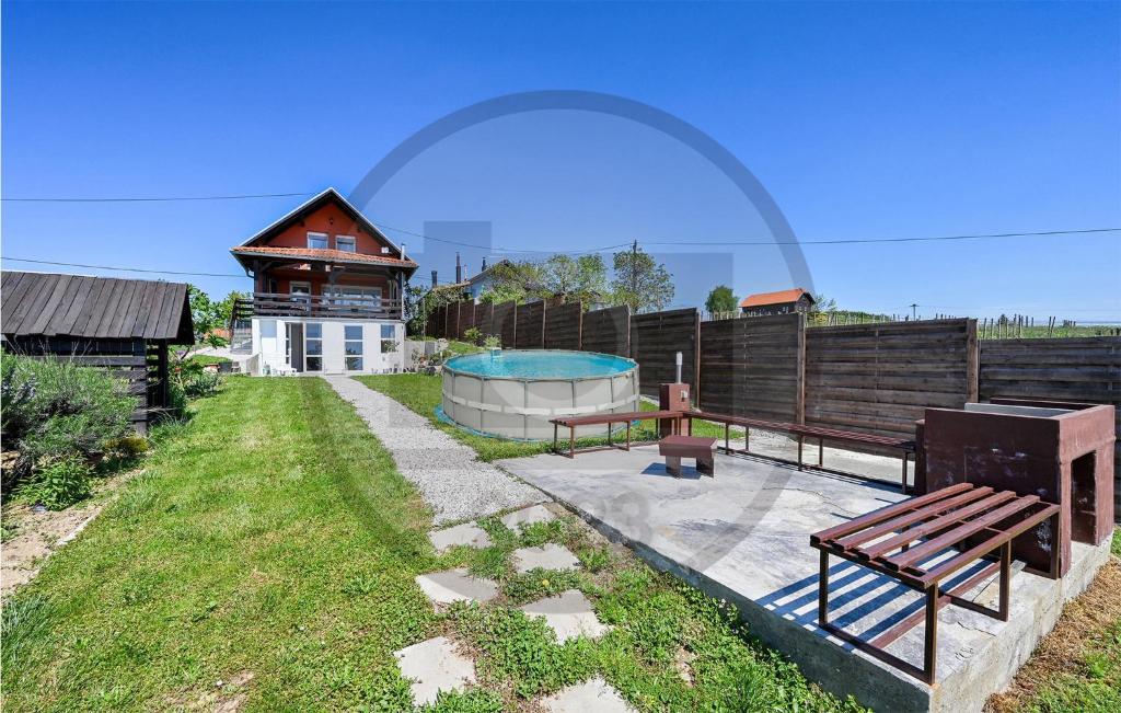 Amazing Home In Okrugli Vrh With Wifi, Outdoor Swimming Pool And 3 Bedrooms - Photo 1 of 32