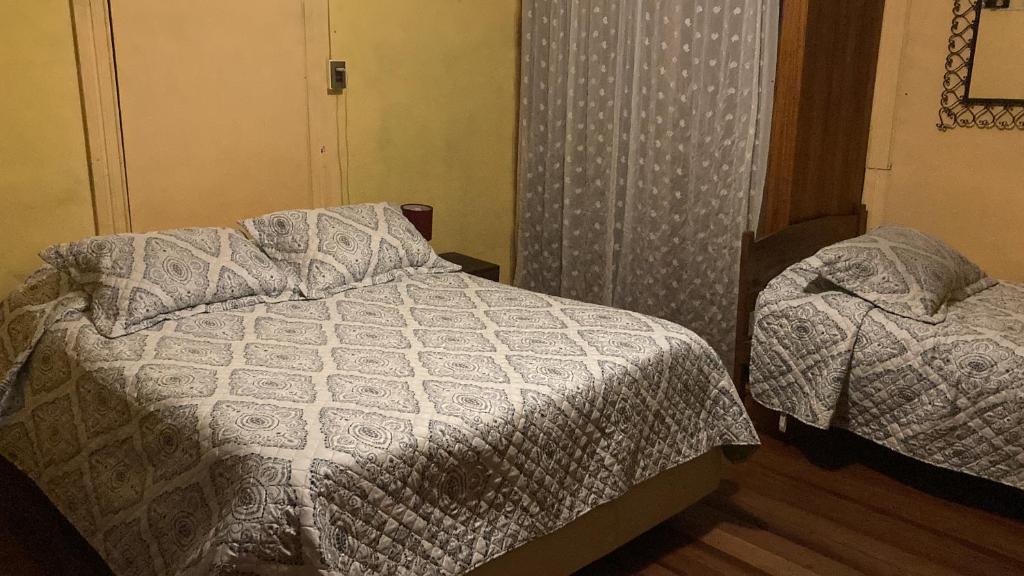Hostal brons photo
