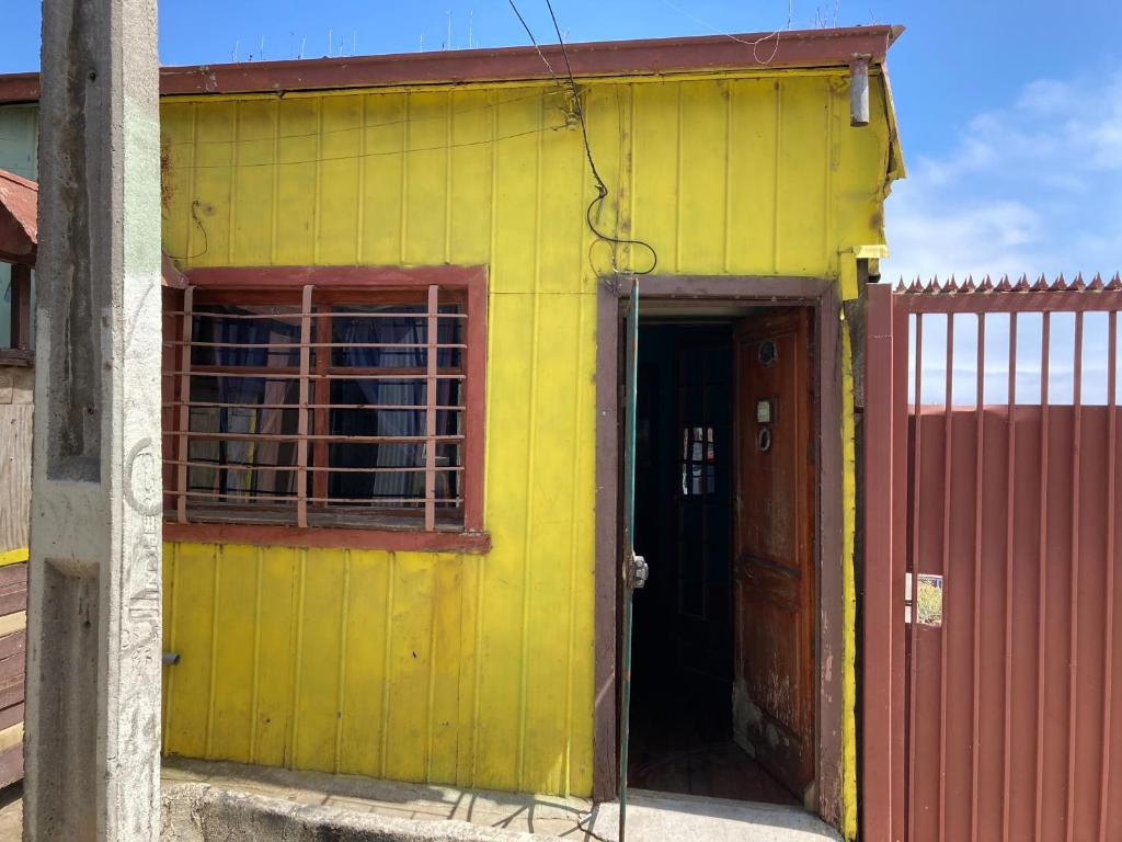 Hostal brons photo