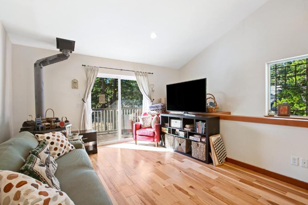 Log Into Vacation Mode, Ronald