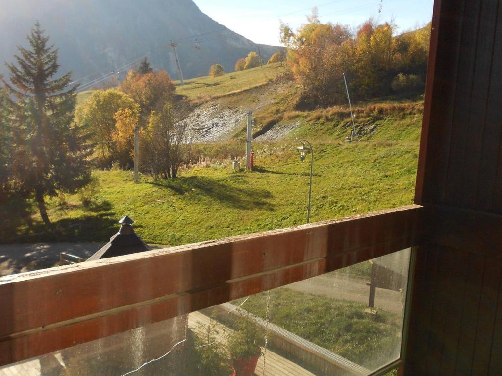 Appartement confortable skis aux pieds avec terrasse et piscine - 4