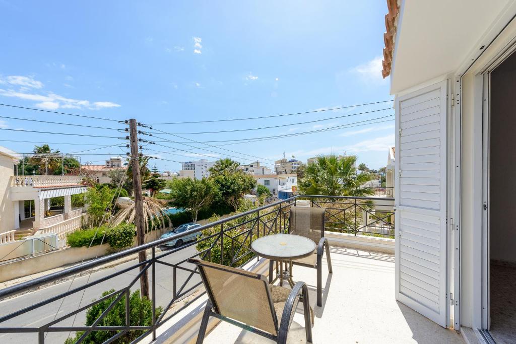 Merab Center Villas photo