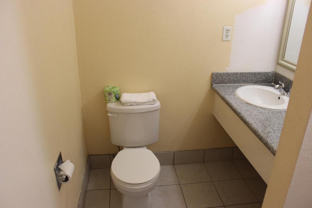 Budget Inn Redwood City photo