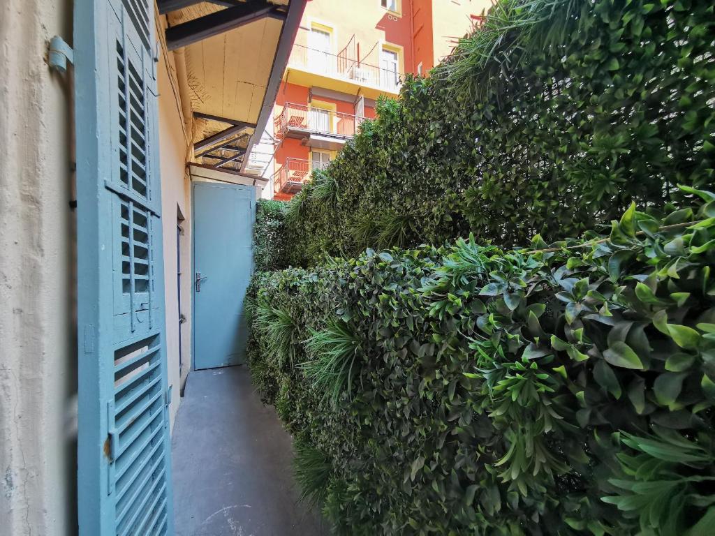 Le PETIT BALCON by Booking Guys photo