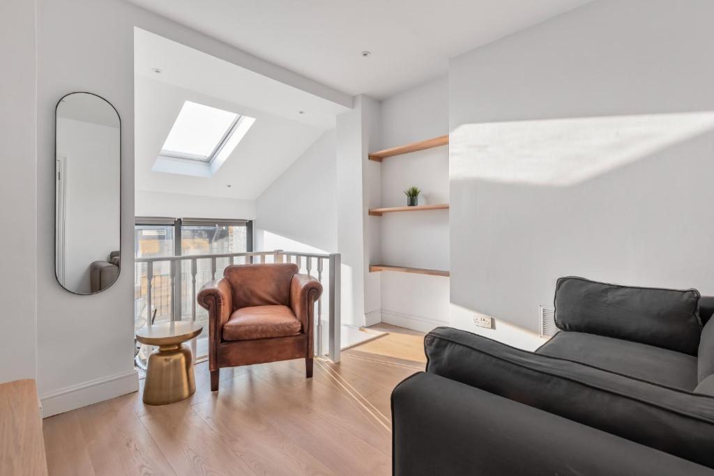 Central London-Modern Contemporary Flat, London