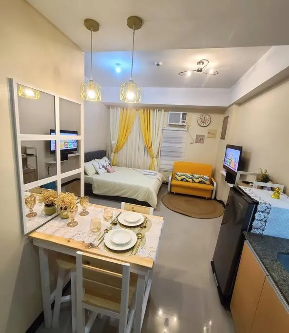 House of B&Y at 101 Newport across NAIA T3, hotel in Manila