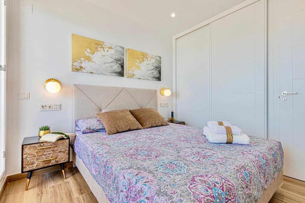 797 Holiday Rentals - Benalbeach- Moderno piso para 4 con vistas al mar - 2