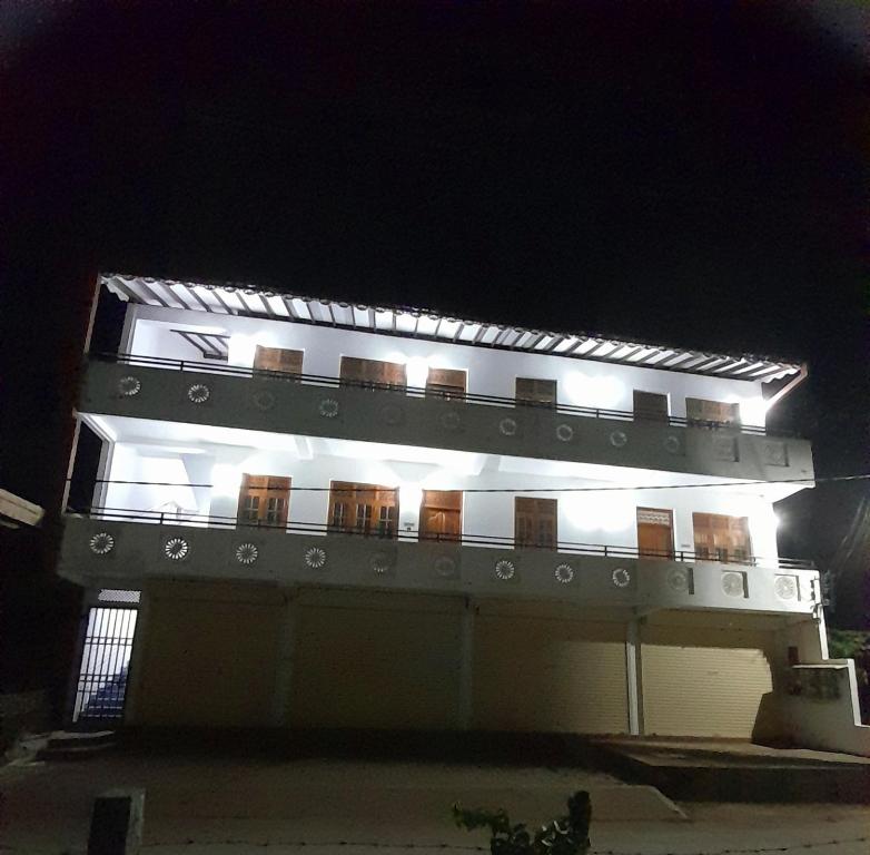 Jasmine Apartments photo