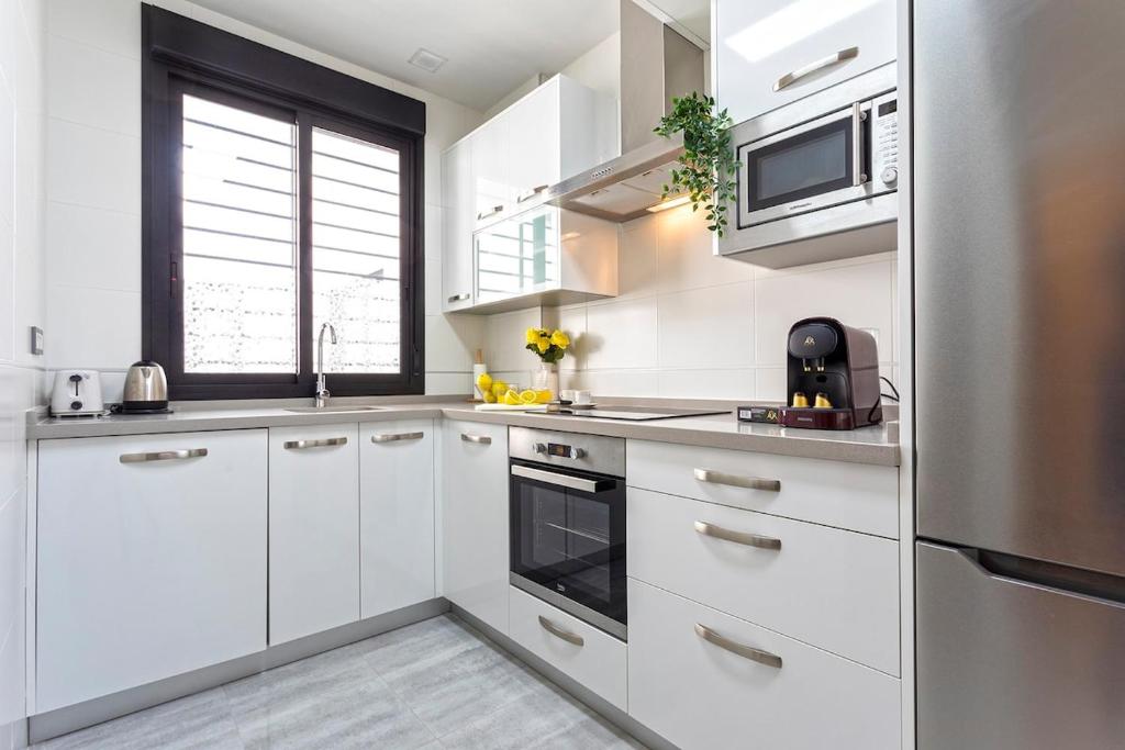 -MalagaSunApts- Huge & Central * Pool* FreePARK* - 4