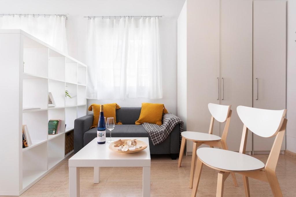 -MalagaSunApts- Bright City Centre Studio - 4