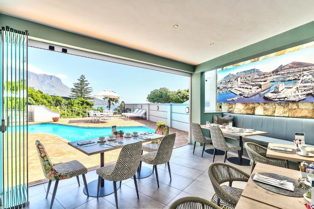 View, Ocean View House in Cape Town