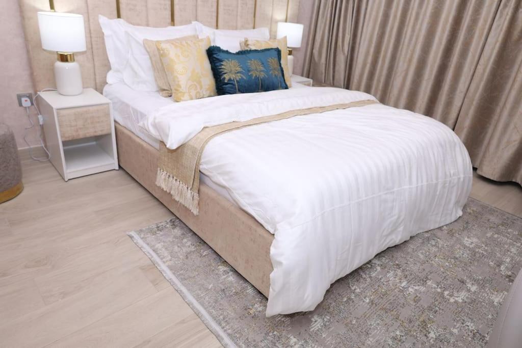 Superb Studio by The Creek view, Dubaï