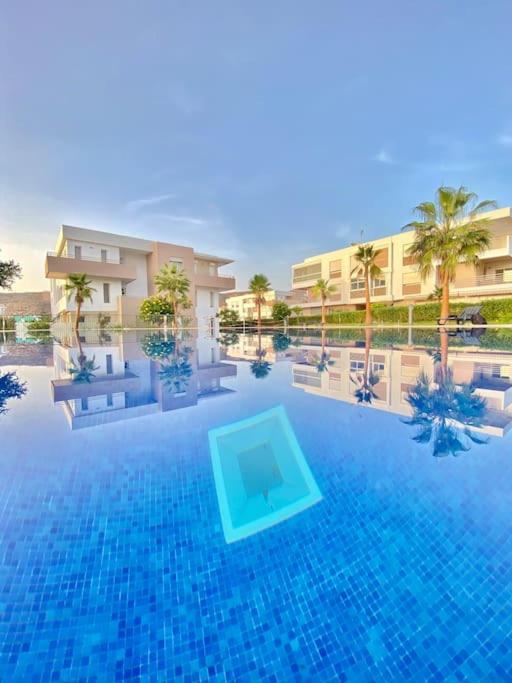 Superbe Appartement avec Piscine - 5 min de la Plage à Imi Ouaddar, Imi Ouaddar