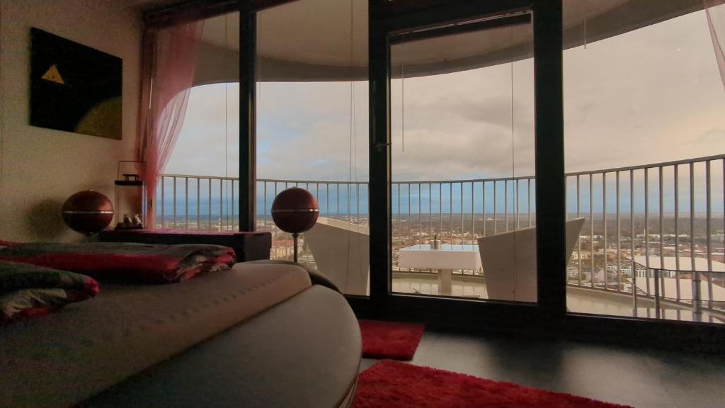 Sky-Romantic-Room - 3