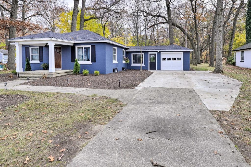 Charming Holland Abode, 4 Mi to Lake Macatawa