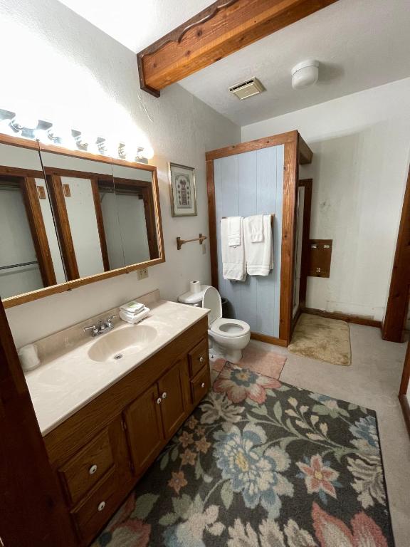 Adventures Vacation Rentals photo