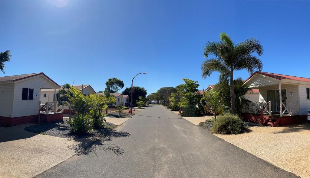 Outback Oasis Caravan Park photo