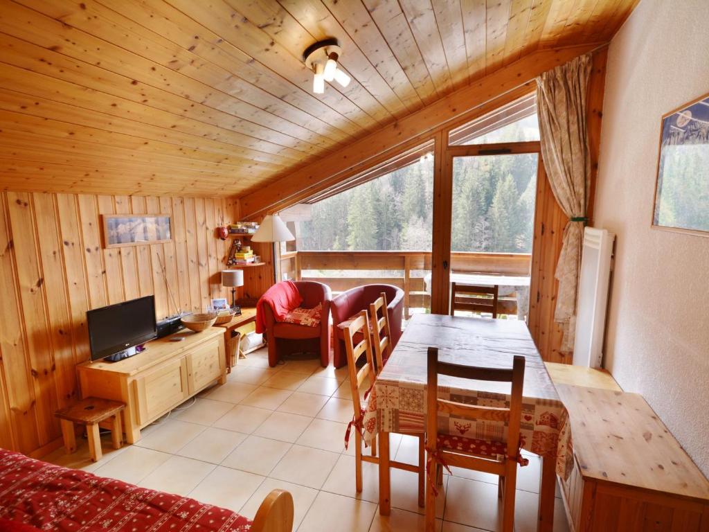 Charmant studio avec cabines, proche navettes, balcon, parking, bienvenue à Morzine - FR-1-684-47, Morzine