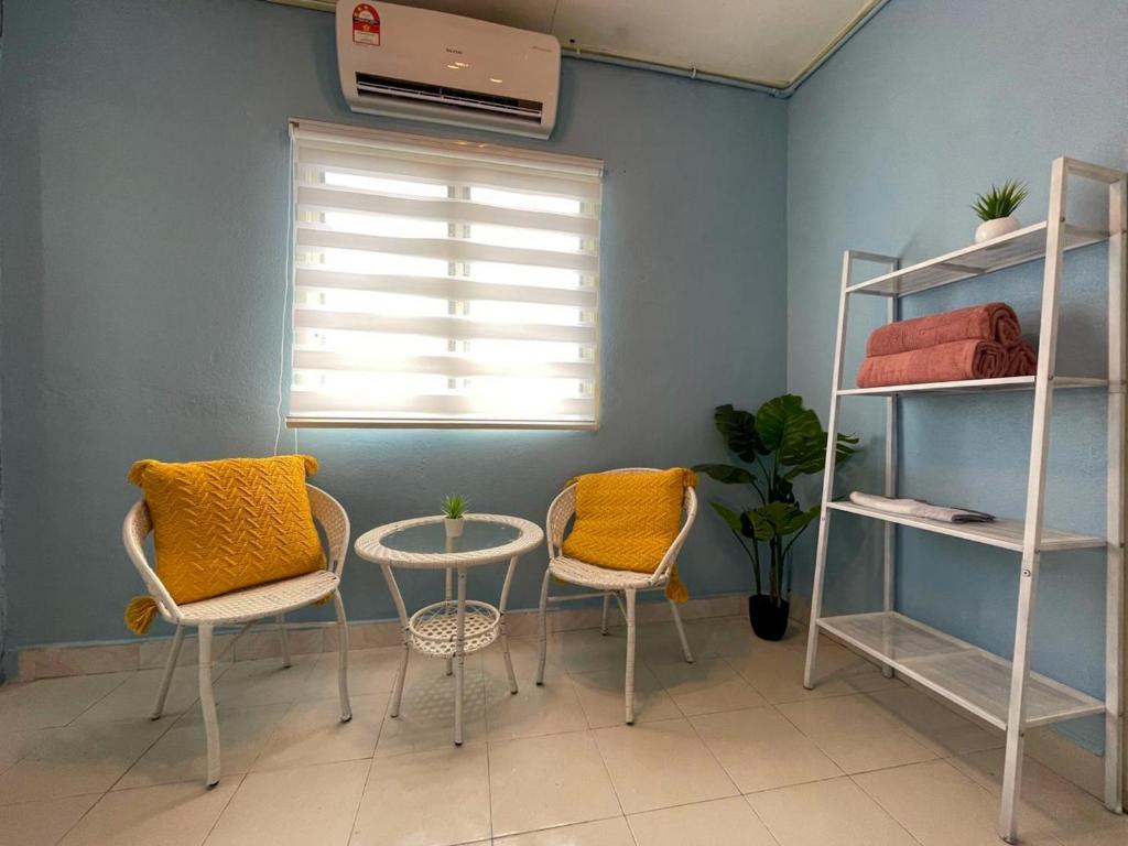 House of blue, cozy & minimalist photo