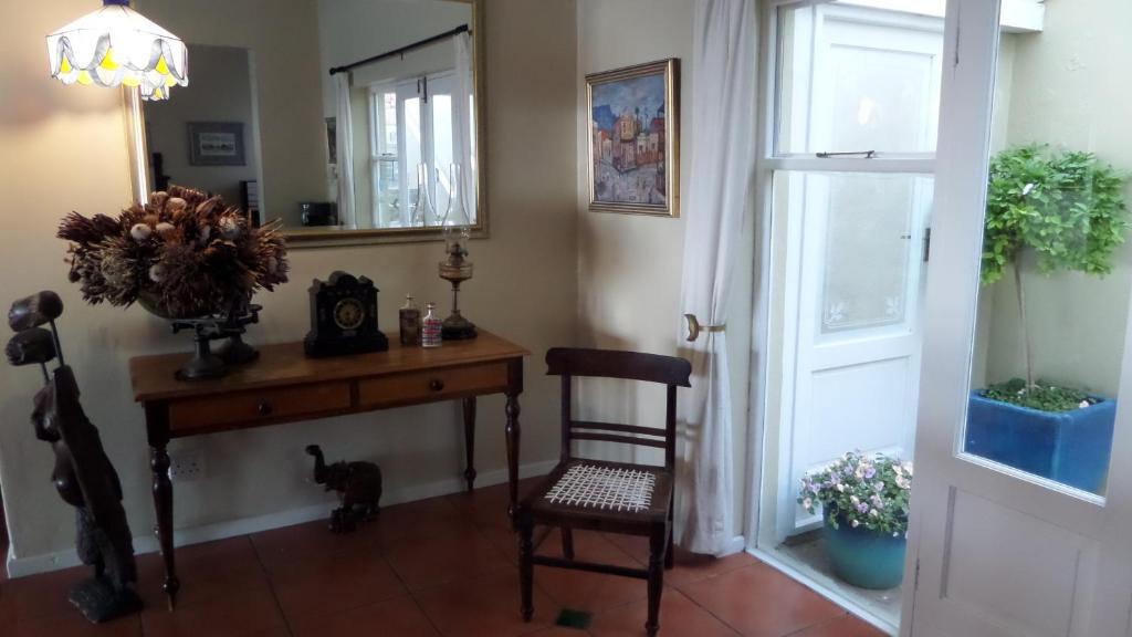 Moonglow Guest House photo