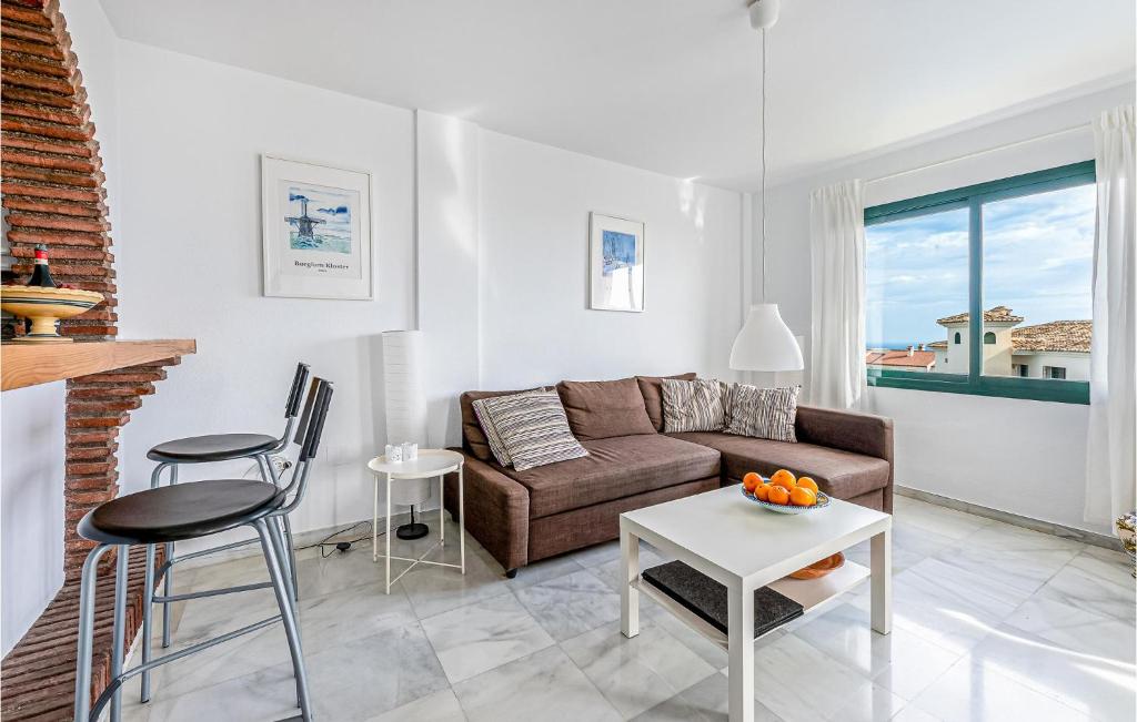 Beautiful Apartment In Benalmádena - 3