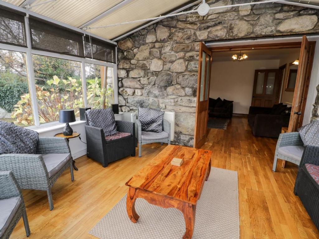 Ddol Helyg Farmhouse, Caernarfon photo 7