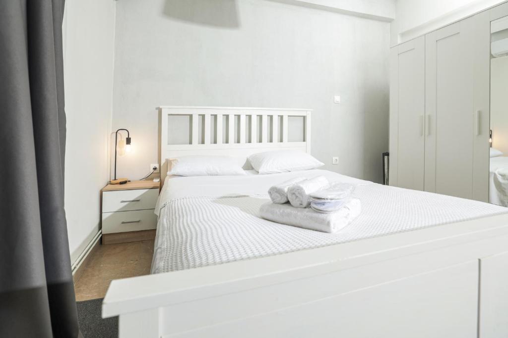 Delmare Tiffany's Apartment photo