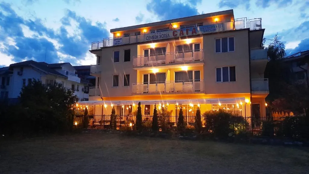 Family Hotel Saga, Hotel in Rawda