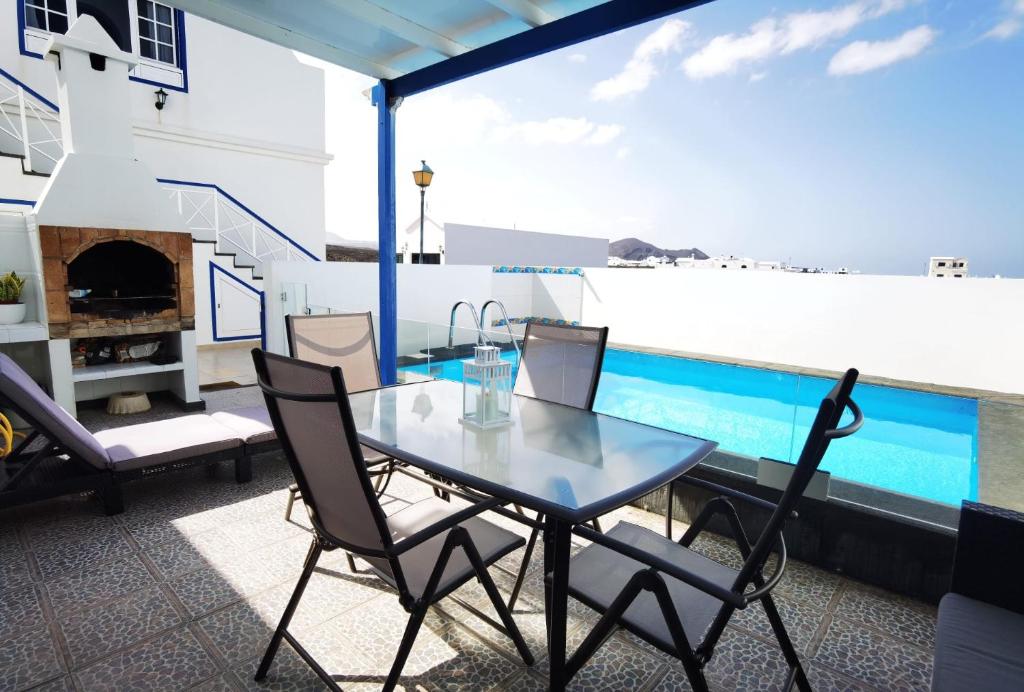 apartamentoscasajulia, La Santa