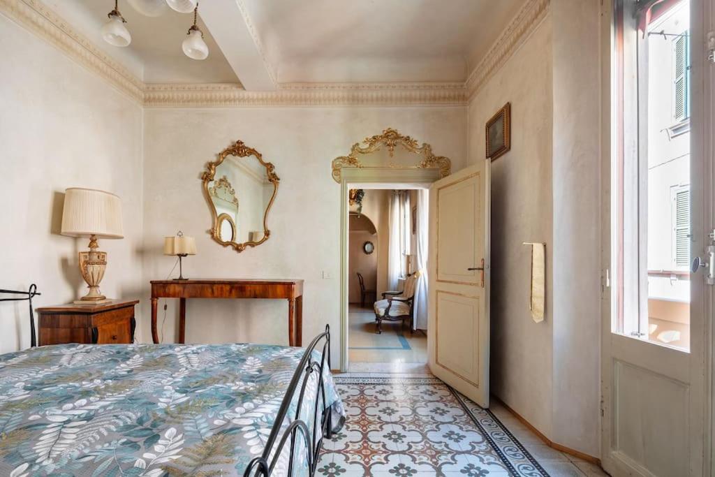Central Elegant Apartment - Liberty House - 4
